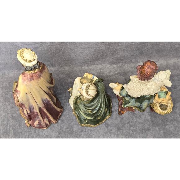 Holy Family Ceramic Nativity Scene Figurines Baby Jesus Wise Men & Sheppard Boy - Picture 7 of 10